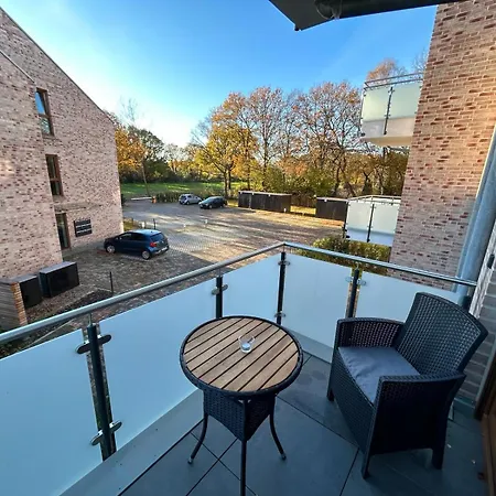 Moderne Ferienwohnung Green Forest Mit Infrarotsauna, Balkon Und Stellplatz Bremerhaven Exterior foto