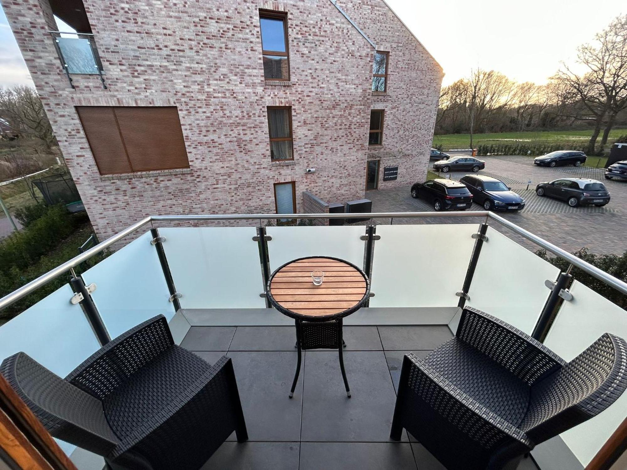 Moderne Forest Mit Infrarotsauna, Balkon Und Stellplatz